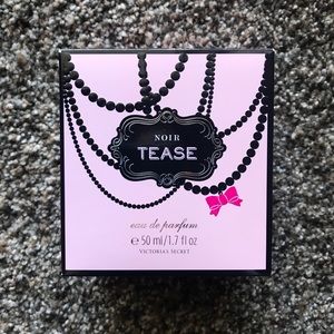 Victoria’s Secret Noir Tease